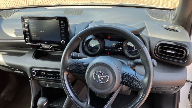 Toyota Yaris 1.5 Hybrid Dynamic 5dr CVT Hybrid Hatchback
